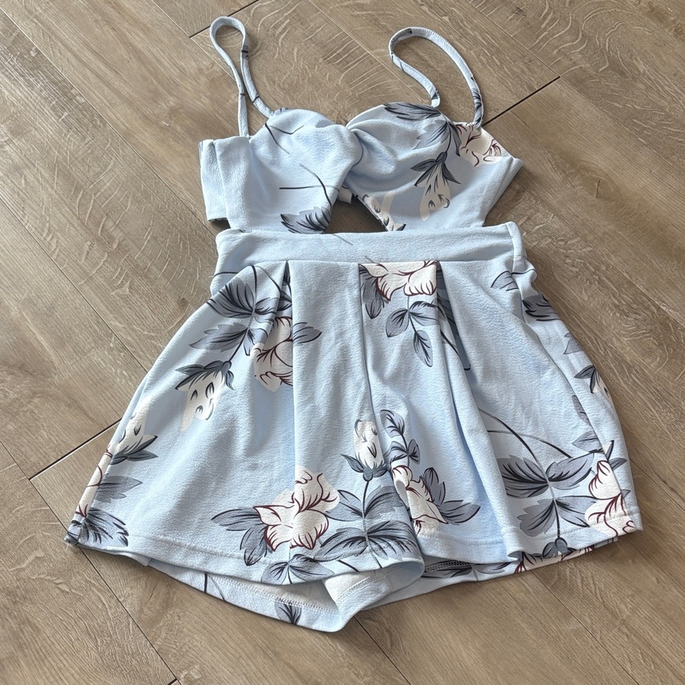 Baby Blue Floral Romper Size Small Tie Up Back